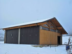 Nuovo capannone in calcestruzzo e legno, Costa Vescovato (AL)